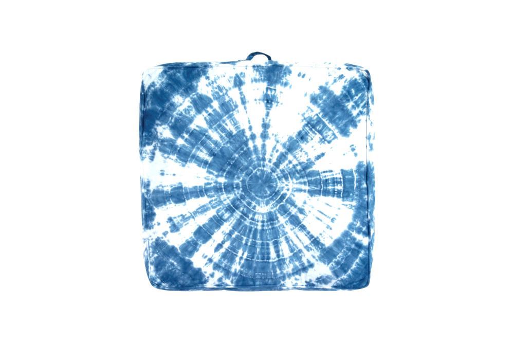 Tulip Bullseye Tie Dye Dog Bed