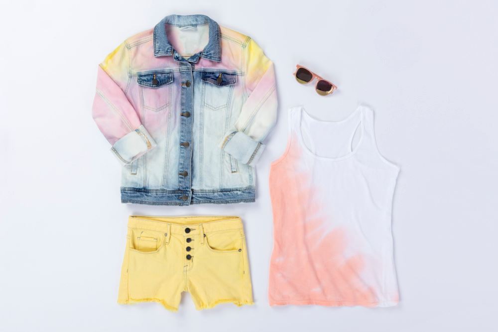 DIY Taylor Swift Inspired Pastel Tie Dye