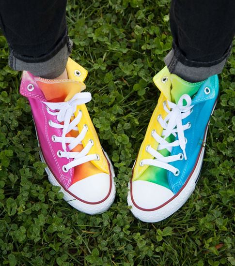 https://www.tiedyeyoursummer.com/content/images/thumbs/0005002_classic-3-color-tie-dye-kit_550.jpeg