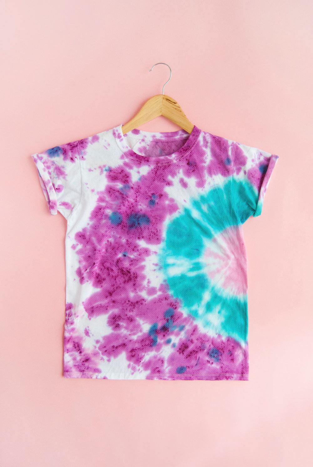 Candy-Inspired Two-Minute Tie Dye Shirts 
