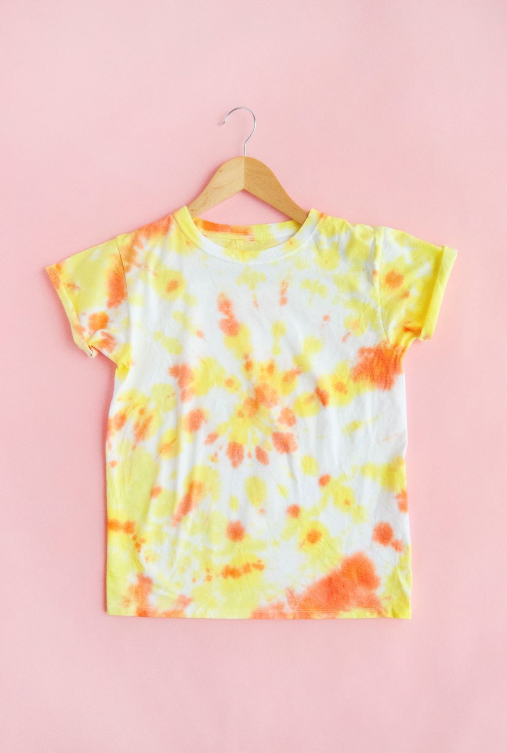 Candy-Inspired Two-Minute Tie Dye Shirts 