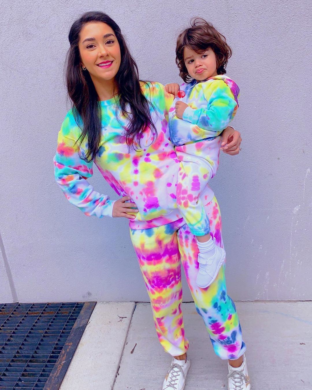 Neon tie-dye sweatsuit from @fashionnanny