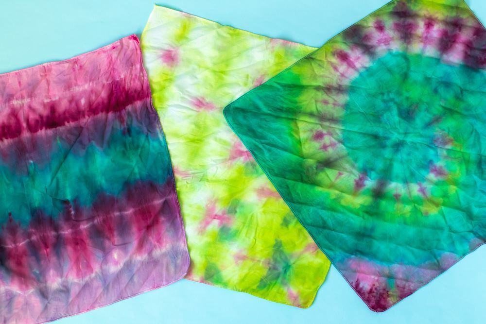 Quick & easy tie-dye handkerchiefs