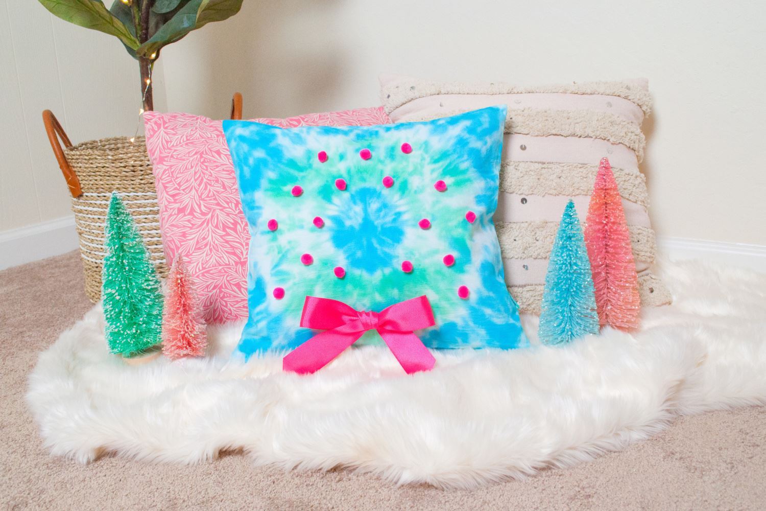 Tie-dye Christmas wreath pillow