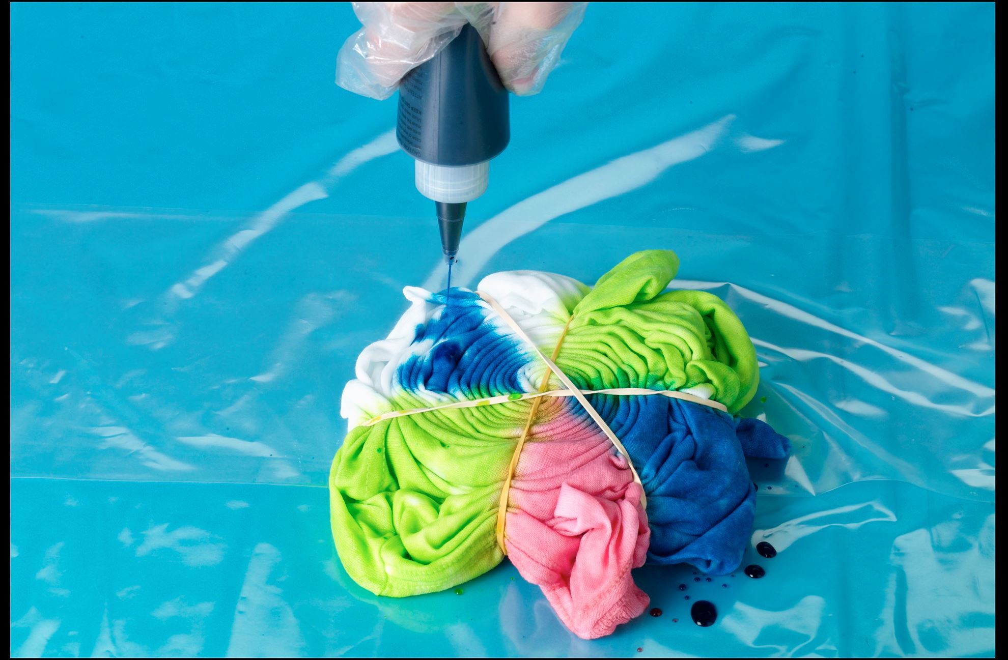 bright3colortiedyekit Tie Dye Your Summer