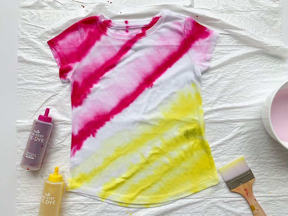 Diagonal ombre tie-dye technique