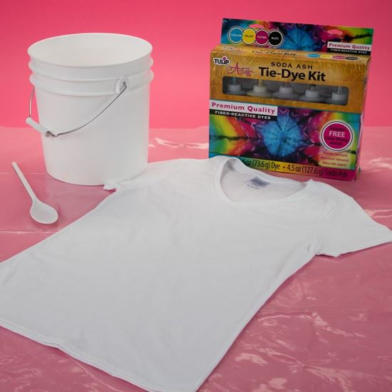 Picture of 33545 Tulip® Artisan Soda Ash Tie-Dye Kit